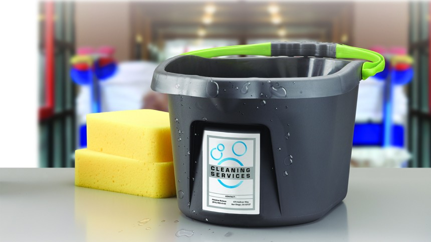 Avery Ultra resistant labels on bucket with sponge