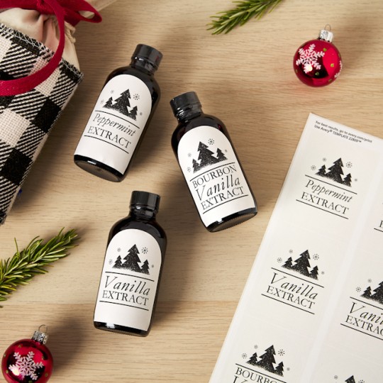 Arched labels for home made Christmas gifts featuring pepermint extract, vanilla extract and bourbon vanilla extract